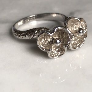 Sterling silver flower art ring‎ size 5.75